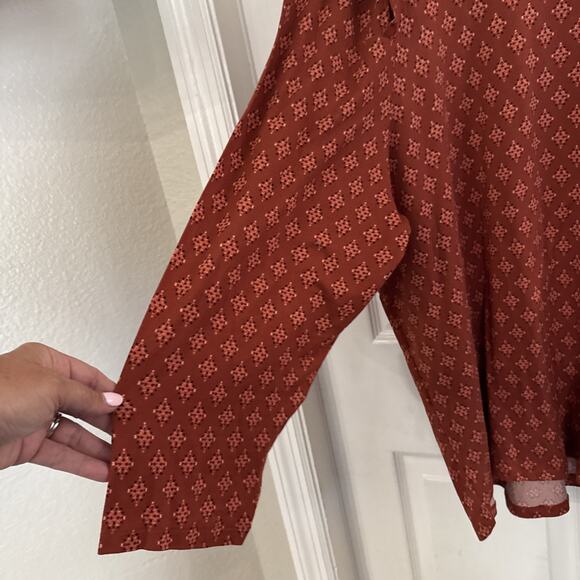 Democracy Women's Plus Size 3X Scoop Neck 3/4 Sleeve Burnt Orange Geometric Top - Picture 4 of 10